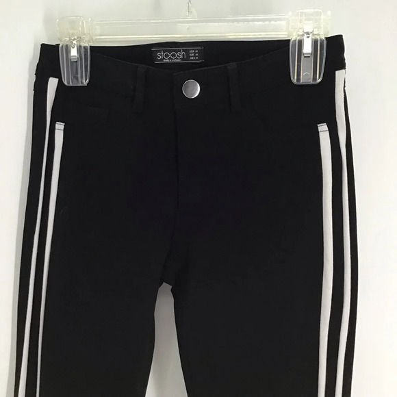 Swoosh Women’s Casual Stretch Striped Leggings Black/White Size Medium - Picture 3 of 6